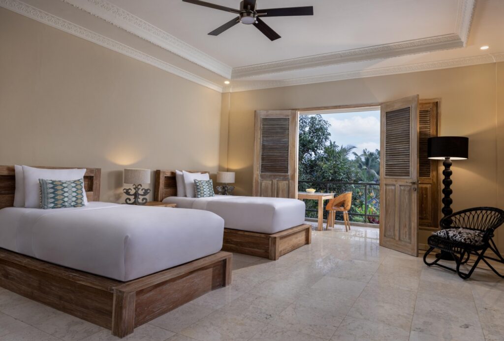 Twin Deluxe Studio Room With Balcony